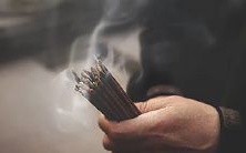 头七是指亡灵离开人世七天后,具有一定意义的传统节日。关于头七的风俗讲究,你知道多少?