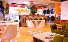 我梦见我可爱的妹妹不幸去世了,让我感到深深的悲痛和惶恐!