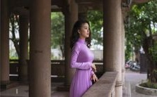 揭示出来的深层心理:追求物质与自我满足的表象下隐含的矛盾与内心空虚