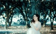 我梦见遇到一位手相师,他向我展示了我的手相并预言了我可能患有癌症