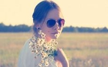 女性手相中,究竟是左手还是右手更具有意义?