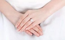 二十三大水瓶座女性独有之处:揭秘水瓶座女子的个性和特点