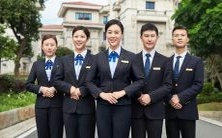 沉浸在美妙幻想之中:经历一场神奇之旅,梦见自己身临竹海世界,沐浴在清新青翠的环境之中,回味不尽的探险与创意体验