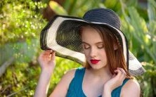 通过图解来解释:男人耳朵后面长痣所代表的意义是什么?