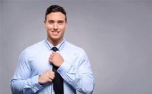 在手相学中的意义及其与感情、性格之间的关联:探析手掌上的感情线与菱形纹纹路图案