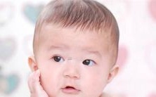 免费取名服务:利用易经、生辰八字和五行理论进行名字取舍