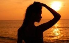 女生面相特征:有大手和大脸的女生面相好吗?