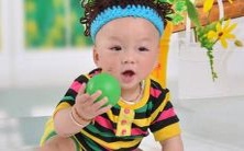 免费提供精准的孩子生辰八字取名服务,让您的宝贝拥有独特且吉祥的名字!