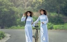 手相断掌:破灭的婚姻与苦恋的迷失——探讨手相与爱情关系的深度剖析