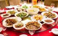 做梦梦见粪池:解读其象征意义、文化背景及潜在心理因素