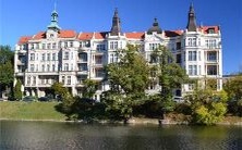 梦见情侣分手,预示着什么信息或象征意义?