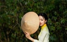 如何通过观察手相来了解自己或他人的财富状况及家产情况?