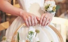 友:在购物过程中无视男友的星座女生