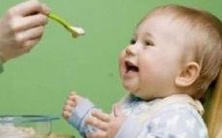 2022年1月份出生的男婴起名灵感及考虑因素:从名字涵义到音韵美学角度的全面分析和探讨