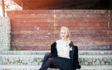 手相图片揭示女性赌注大于收获的购物狂热倾向