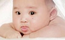 如何为2010年出生的女宝宝取一个洋气时尚的小名?