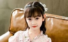 在梦中看到自己或他人的乳头:解读潜意识中隐含的性、生育、自我表达及自我认同等多重象征意义