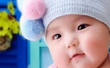 雯和玟,哪一个字更适合用作取名?