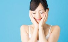 手相图揭示男女感情路的岔路：当两条线分叉，你该如何抉择？