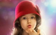 在梦中，我看到我的丈夫紧紧拥抱并安慰着我的身体，让我感到温暖和爱意