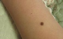 对于女性面相特征的分析，比如渣女面相的判定过程及准确性研究