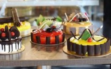 高处观景！探讨梦境与现实的心理对比，从梦见站在屋顶看景观中拓展！