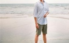 探究女性右手拇指痣的象征意义：从面相学角度剖析女性命运与财运？