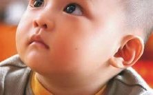 如何为2022年出生的属虎男孩选择一个合适的名字？