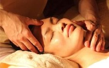 做梦摘别人家的青苹果：探究意义与象征意味