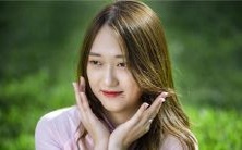 厚唇女人的背后口舌兴起？是否乐于议论他人？