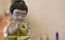 在梦中见到电影或电视明星：梦境中的意义、可能的象征意义以及如何解读这些梦象