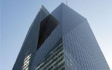 孕妇在梦中体验摘摘桃子的快感：一场绚烂的梦境缭绕孕期生活的幸福回忆